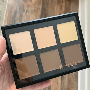 Anastasia Beverly Hills contour cream kit